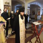 Архиепископ Феодор совершил Божественную Литургию и Панихиду в день памяти святителя Иоанна Златоуста