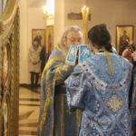 В праздник Благовещения Пресвятой Богородицы Управляющий епархией совершил ночную Литургию в Морском соборе